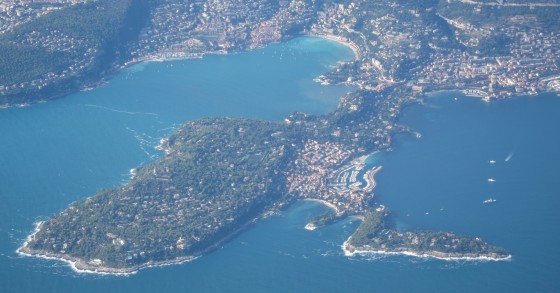 Selon le journal, le Monde, la justice française valide la saisie d’une villa liée à un ex‑ministre russe sur la Riviera.