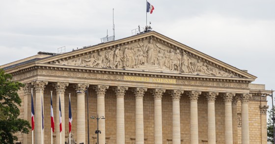 Le texte élargit le dispositif Jeanbrun aux maisons anciennes, mais conditions de loyers, de durée et de DPE restent très strictes