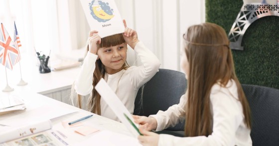 Grandir avec les langues : une ouverture sur le monde dès l’enfance