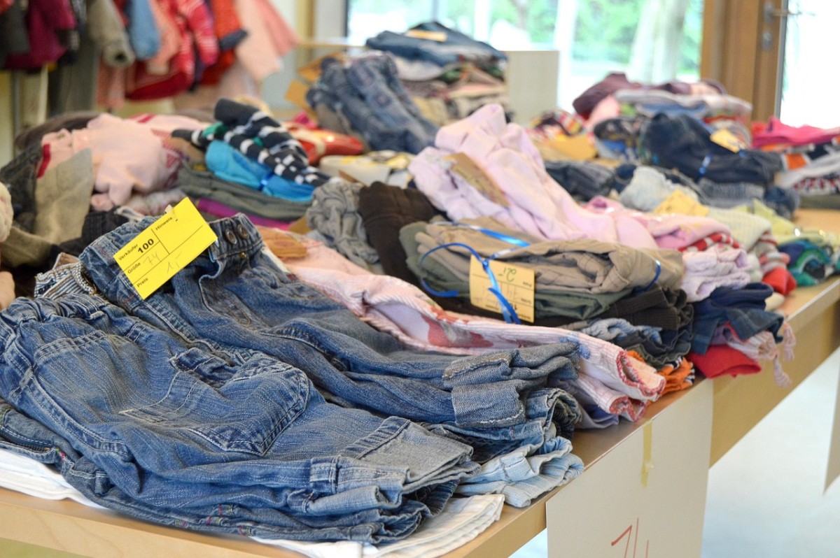 Vide-grenier : comment trier, organiser efficacement et tout vendre ?