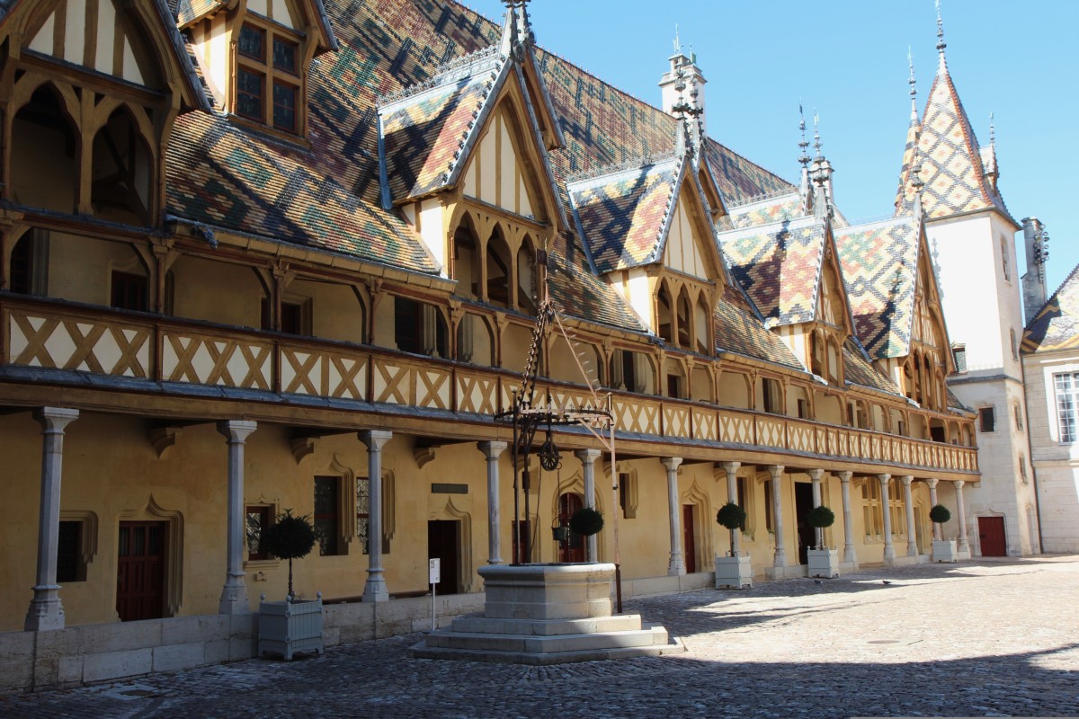 Beaune, l’élégance bourguignonne entre histoire et grands crus
