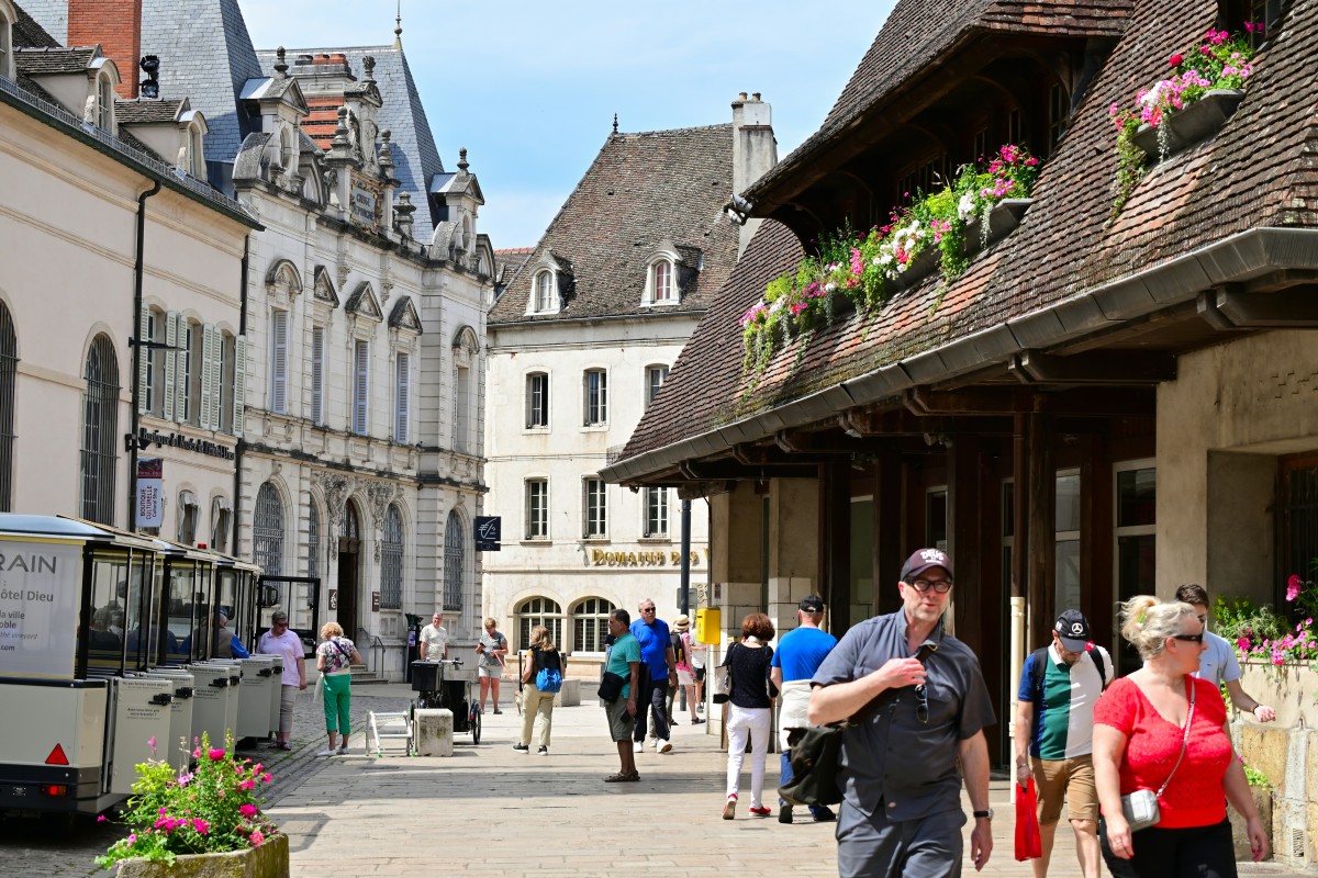 Beaune, l’élégance bourguignonne entre histoire et grands crus