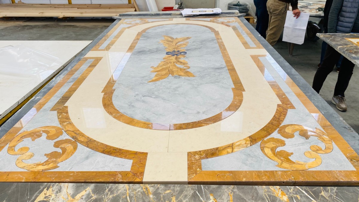 Les marbriers de Versailles, artisans d’un héritage minéral