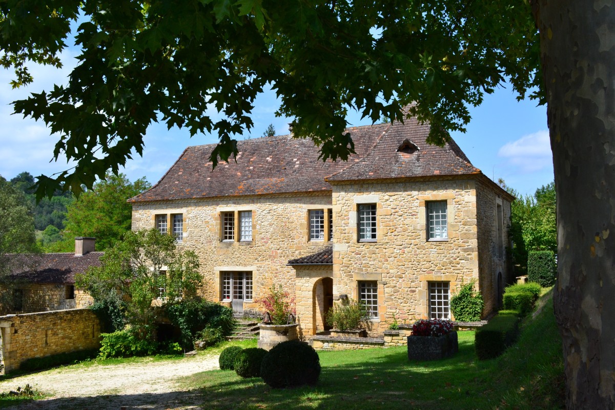 Immobilier : ces régions françaises où les maisons avec jardin se vendent rapidement 