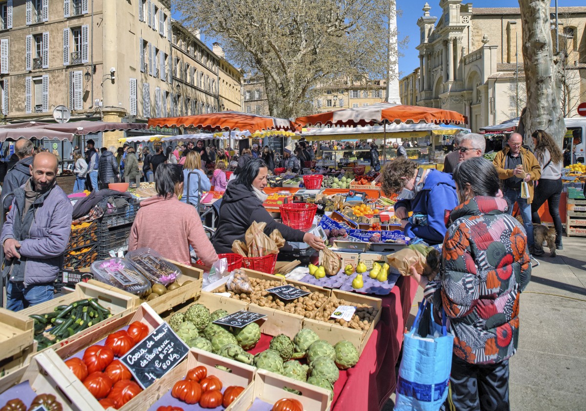 Les marchés de France : dix escales hautes en couleur