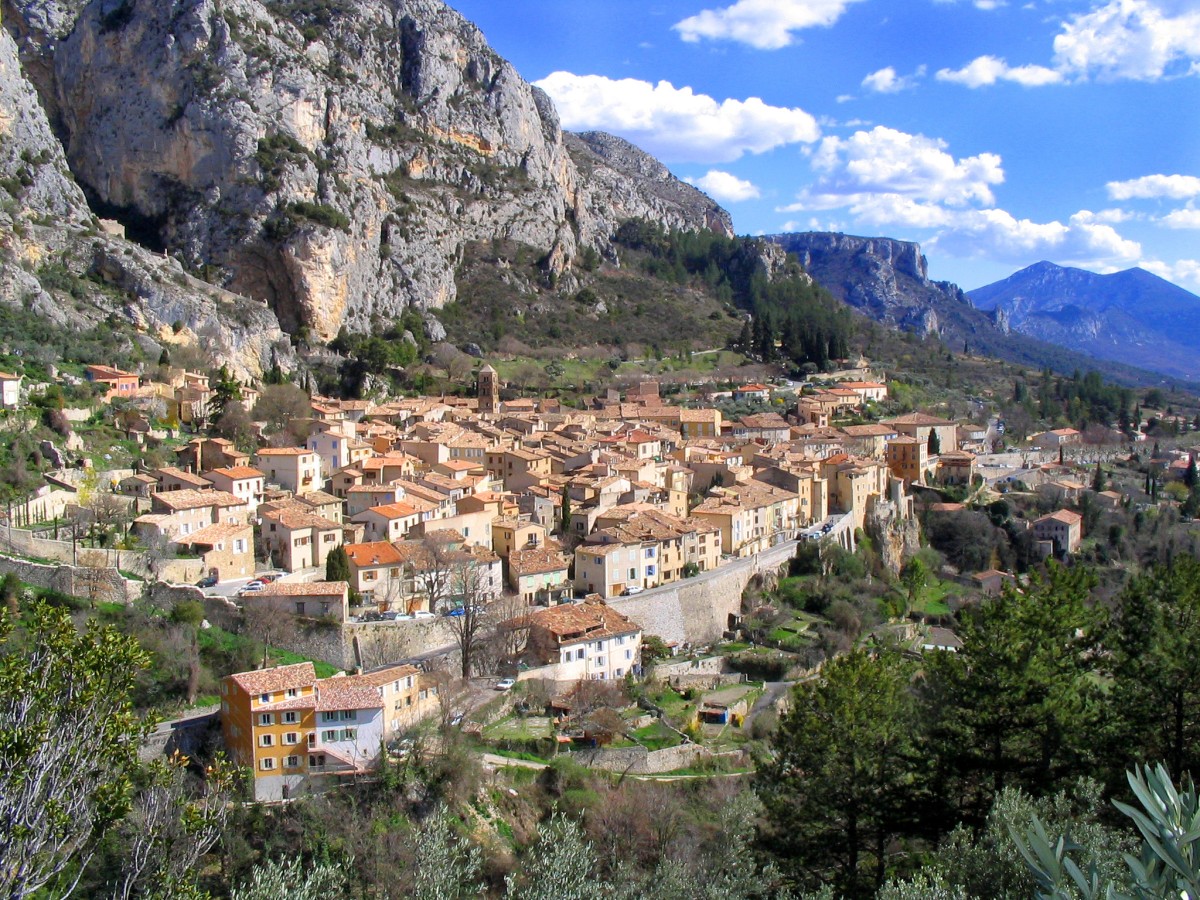 Les plus beaux villages du sud : perchés, inspirés, à vivre