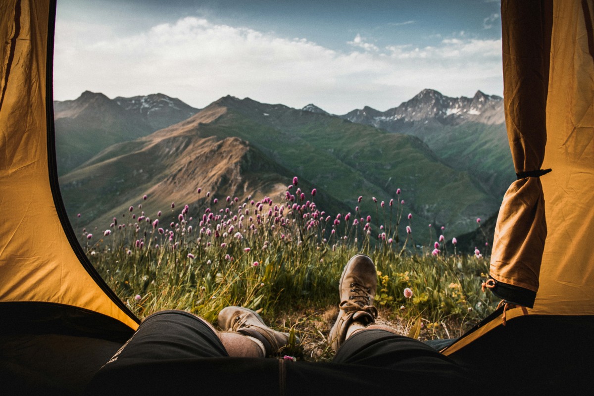 Quelles sont les règles à connaître avant de faire du camping sauvage ?
