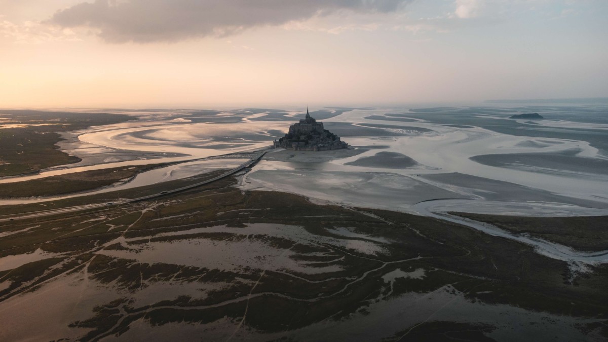 La Normandie : Les lieux incontournables entre le Mont-Saint-Michel, Étretat et les plages du Débarquement