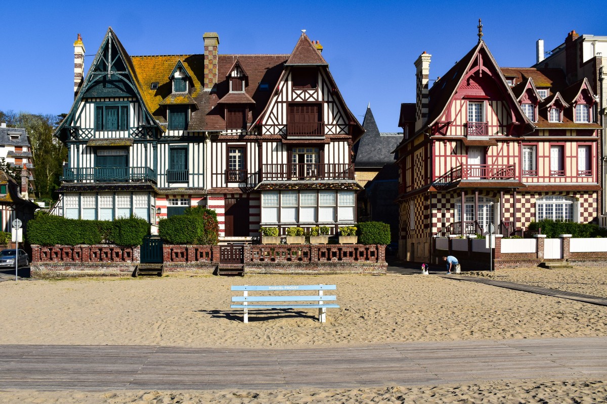 Ces régions françaises où l’immobilier bondit chaque été, le phénomène des résidences secondaires