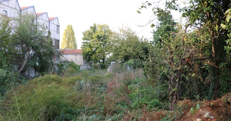 Près de 15 000 friches couvrant 60 000 hectares dorment en France. Un potentiel immense pour relancer le logement sans bétonner.