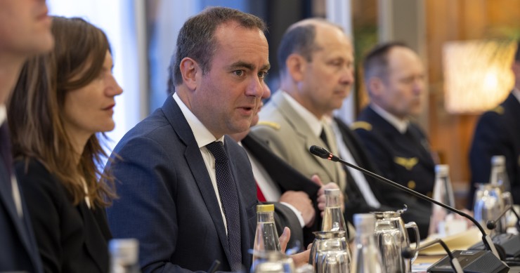 Crise du neuf, fiscalité dopée sur l’ancien, risques de chantier : en 2026, l’investisseur doit arbitrer finement.