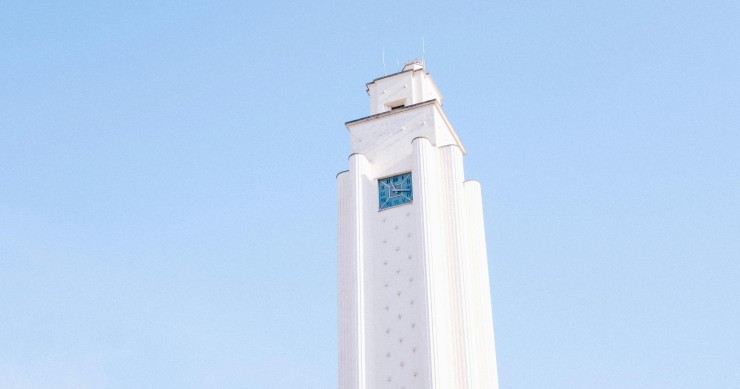 Dans la ville du Rhône, encadrement des loyers, logement social et offre privée s’invitent au centre des municipales 2026.