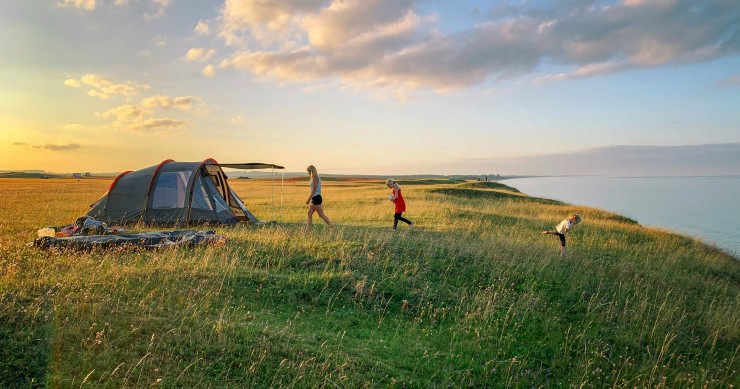 Quelles sont les règles à connaître avant de faire du camping sauvage ?
