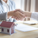 Hypothèque ou caution : choisir sa garantie de prêt immobilier