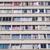 La pétition sur internet « Pas de volets, pas de loyer » explose. Mais peut‑on vraiment arrêter de payer quand son logement est invivable ?