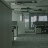 Pour tenter d’entretenir ses immeubles vieillissants, l’État crée une structure publique chargée de mieux les gérer.
